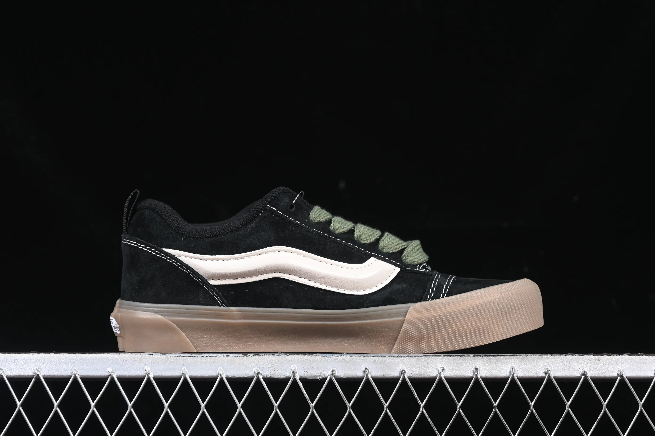 All categories Vans Vans series Vans Low Vans low-top Vans Knu Skool Vans low-top retro casual vulcanized bread shoes VN0009QCB9M